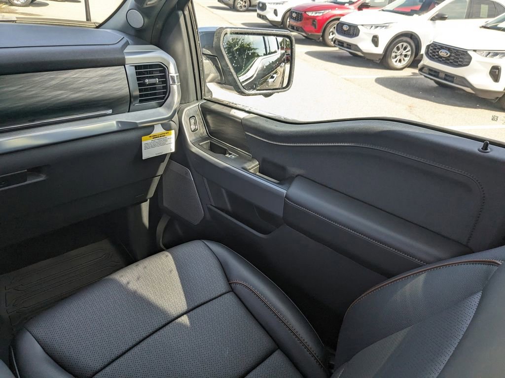 New 2025 Ford F150 Lariat w/ Equipment Group 501A Mid image 18