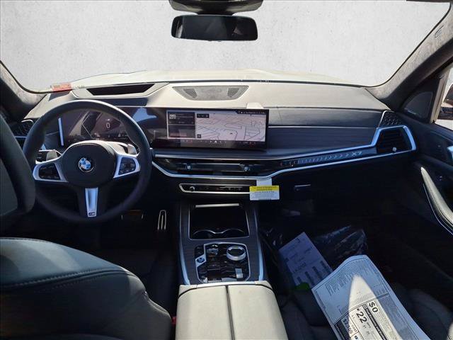 New 2027 BMW X7 xDrive40i w/ M Sport Package AWD/4WD image 14