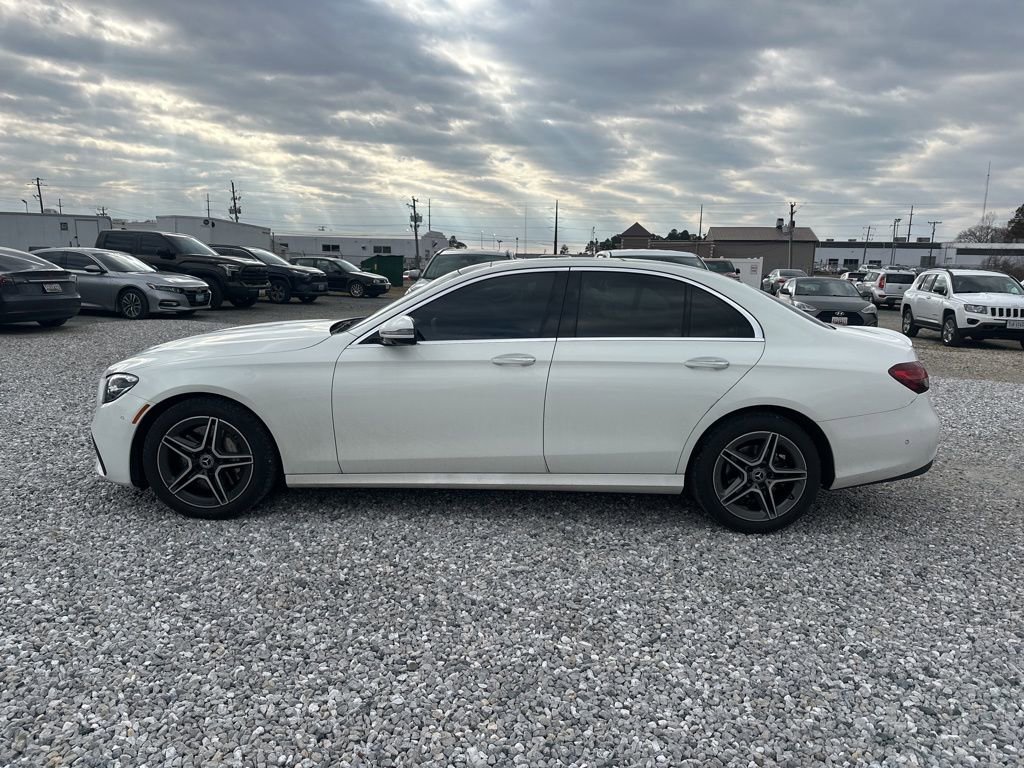 Used 2023 Mercedes-Benz E 350 4MATIC Sedan image 2