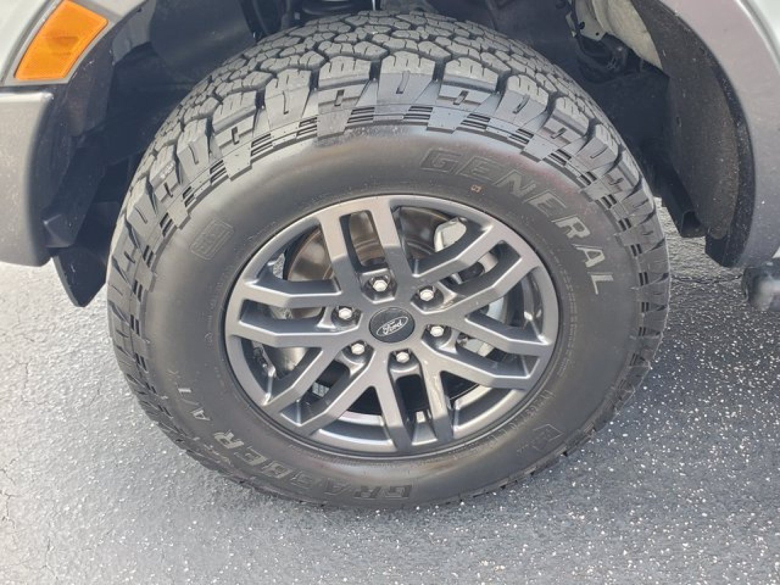 Certified 2023 Ford Ranger XLT w/ Tremor Off-Road Package AWD/4WD image 4