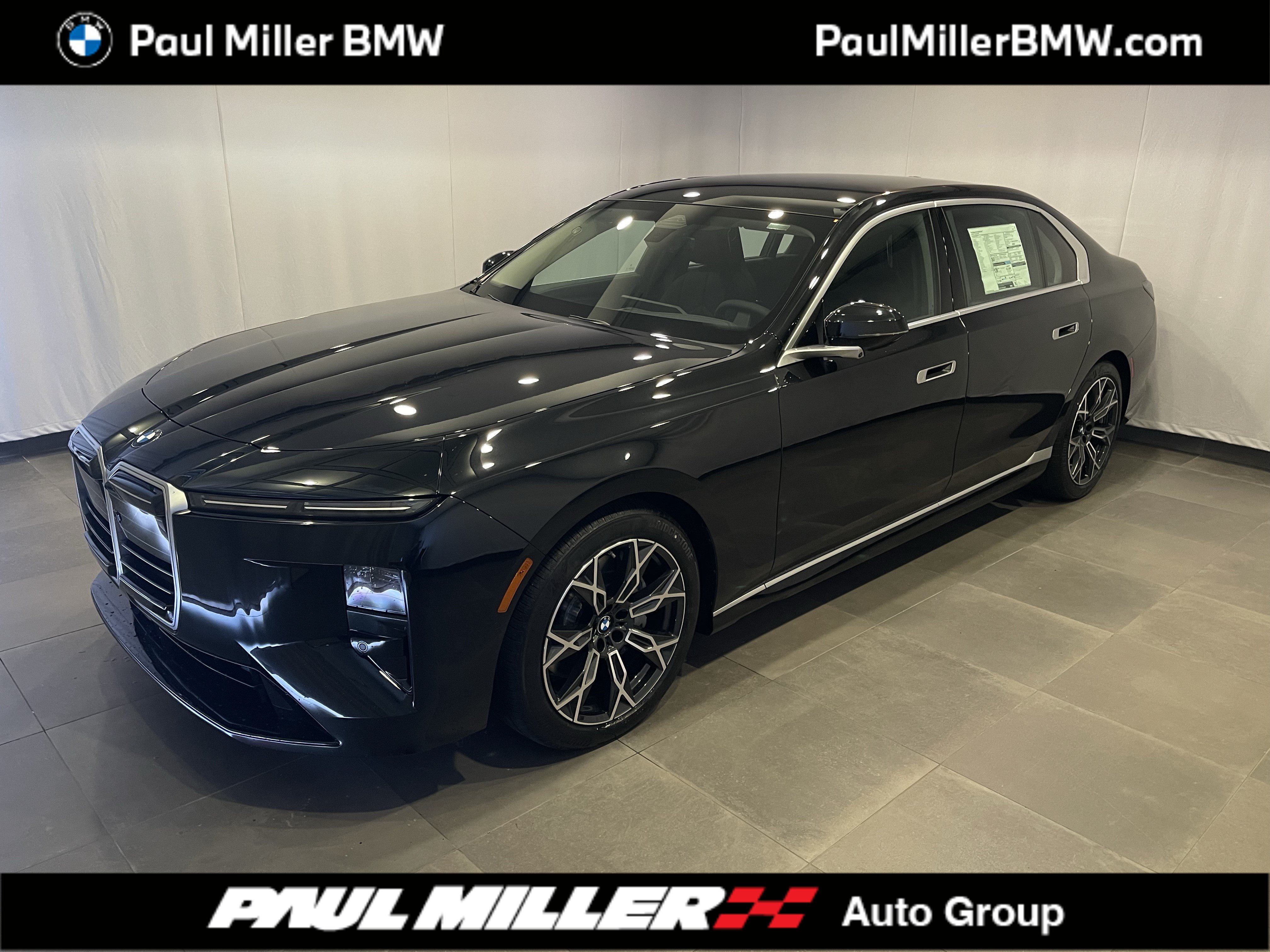 New 2027 BMW 740i xDrive w/ Premium Package