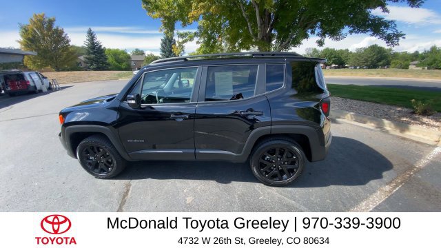Used 2023 Jeep Renegade Altitude AWD/4WD image 6