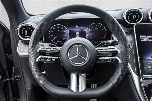 Used 2023 Mercedes-Benz GLC 300 4MATIC image 13