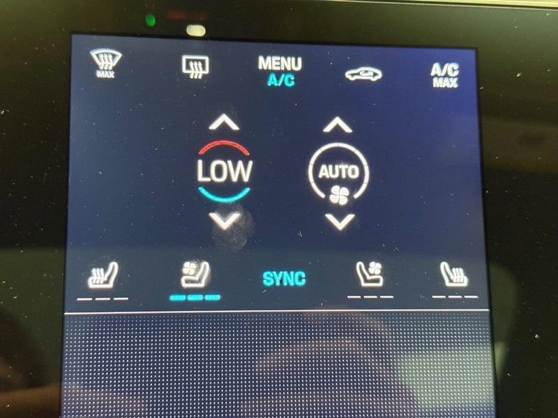 New 2025 Porsche Taycan AWD/4WD image 23