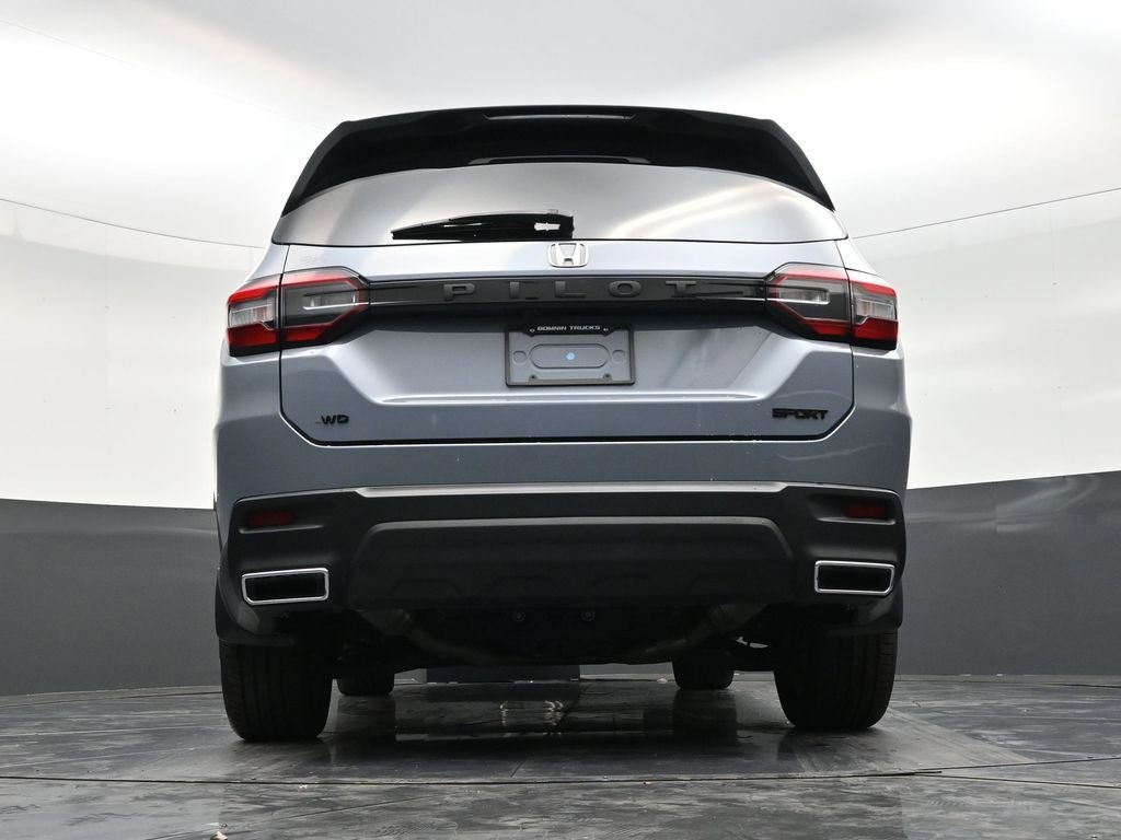 Used 2023 Honda Pilot Sport image 24