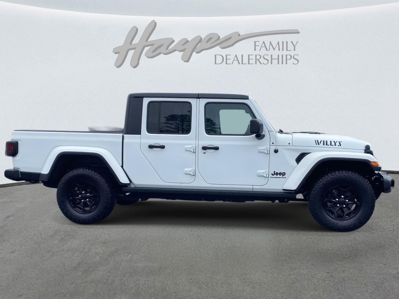 Certified 2021 Jeep Gladiator Willys image 2