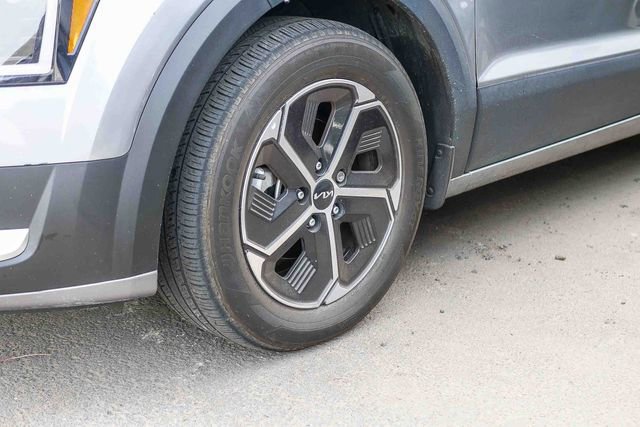 Certified 2023 Kia Niro EX image 8