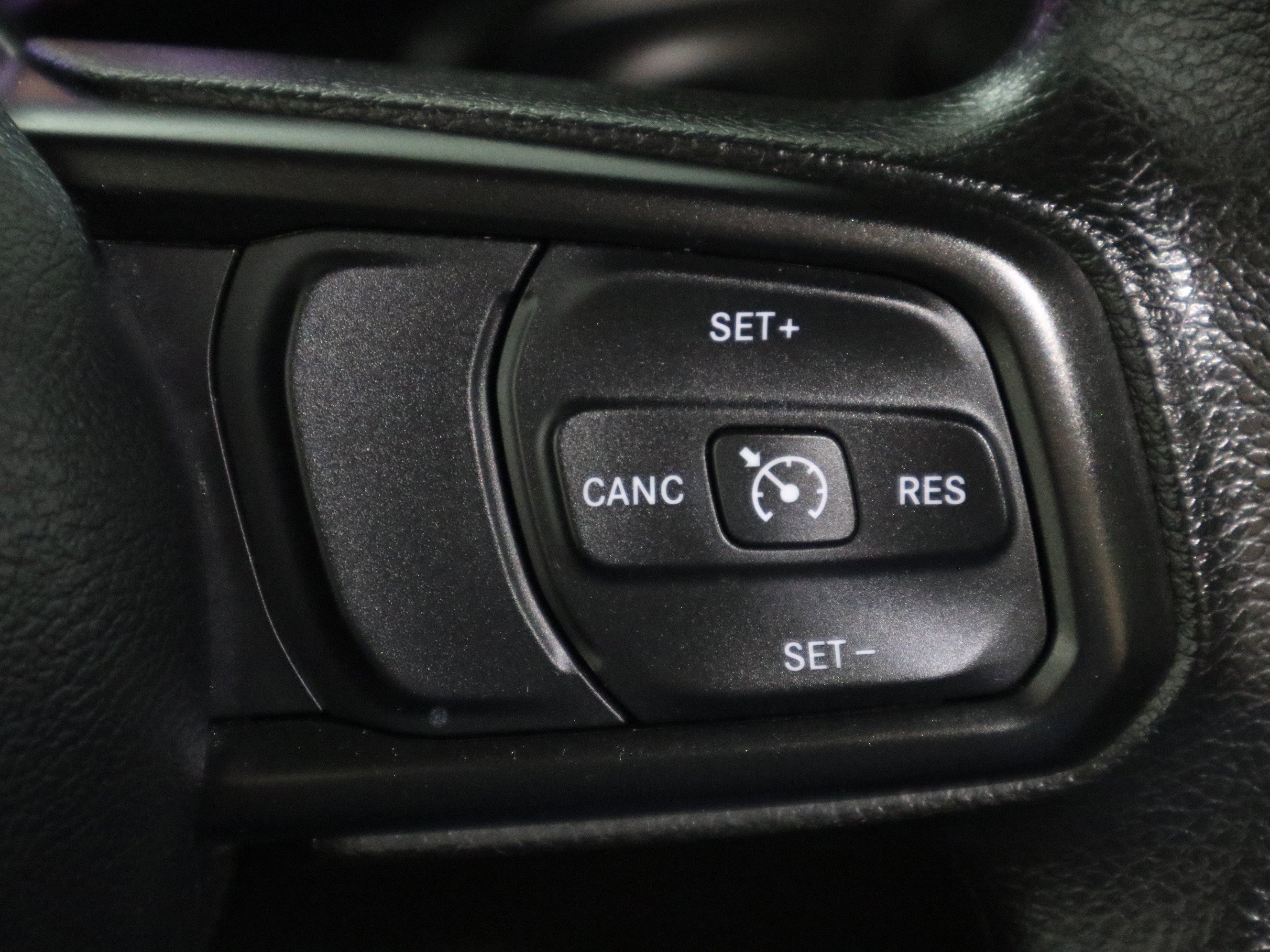 Used 2022 Jeep Wrangler Unlimited Sport image 29