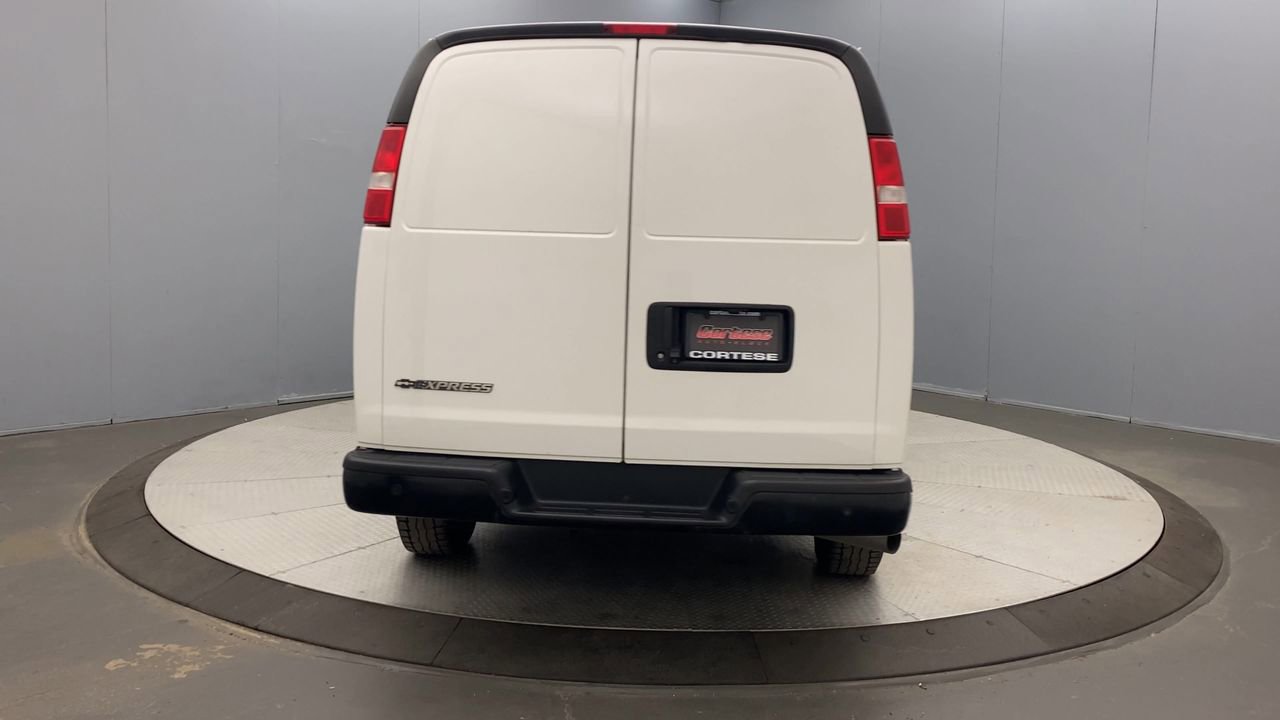 Used 2021 Chevrolet Express 2500 Extended w/ Driver Convenience Package RWD image 4