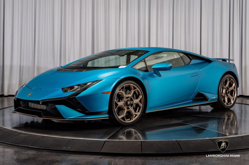 Used 2024 Lamborghini Huracan Tecnica image 7