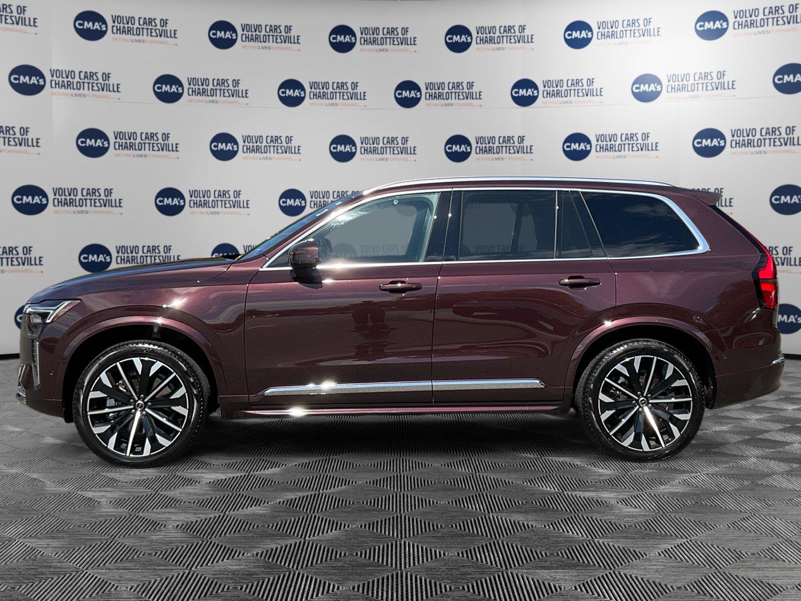 New 2026 Volvo XC90 B5 Plus w/ Protection Package Premier AWD/4WD image 2