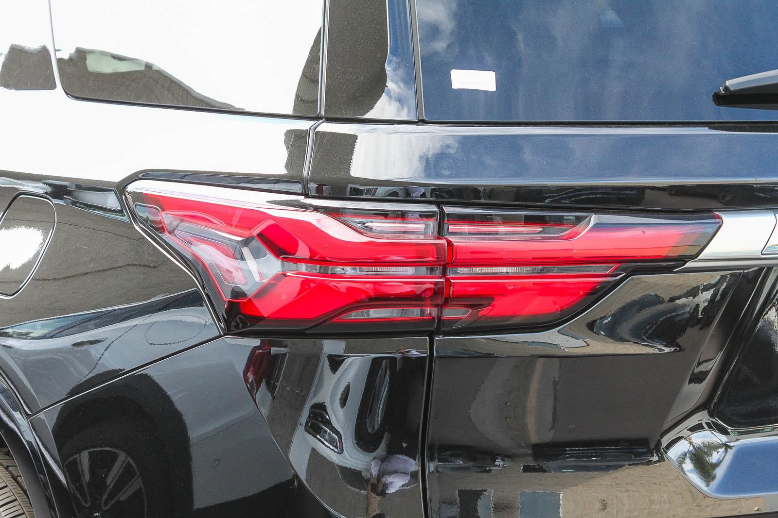 Used 2023 Chevrolet Traverse High Country image 9