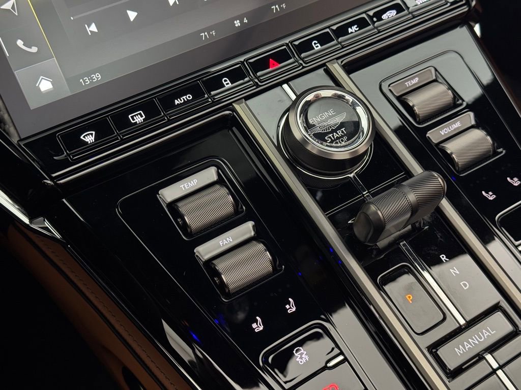 New 2026 Aston Martin V8 Vantage Roadster image 23