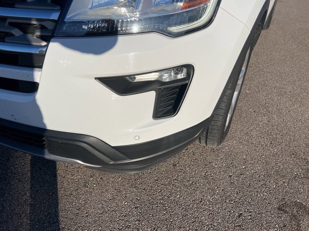 Used 2018 Ford Explorer XLT w/ Equipment Group 202A image 13