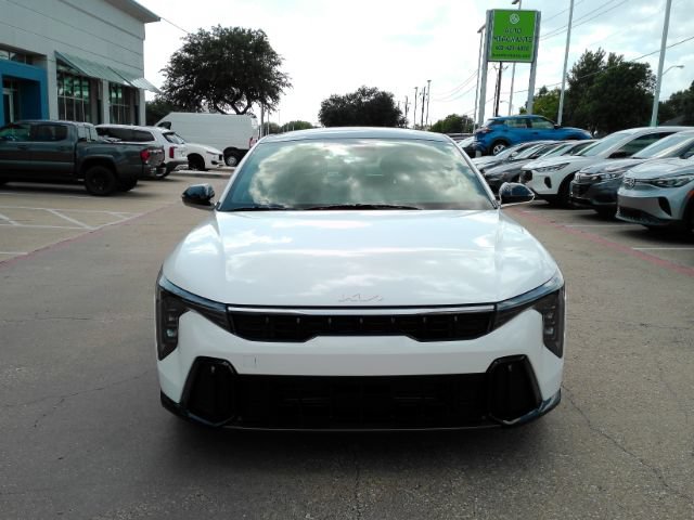 Used 2025 Kia K4 GT-Line w/ GT-Line Premium Package FWD image 3