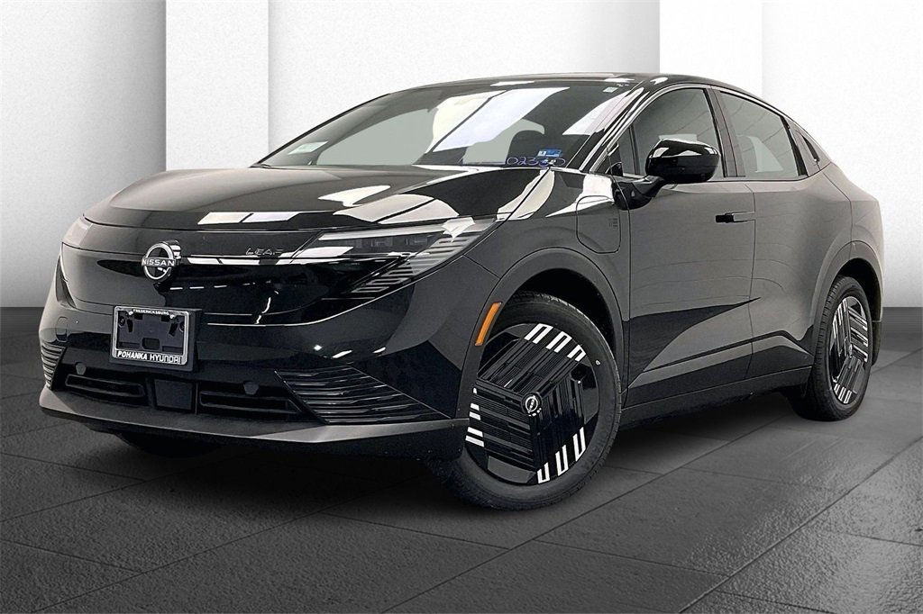 New 2026 Nissan Leaf image 2