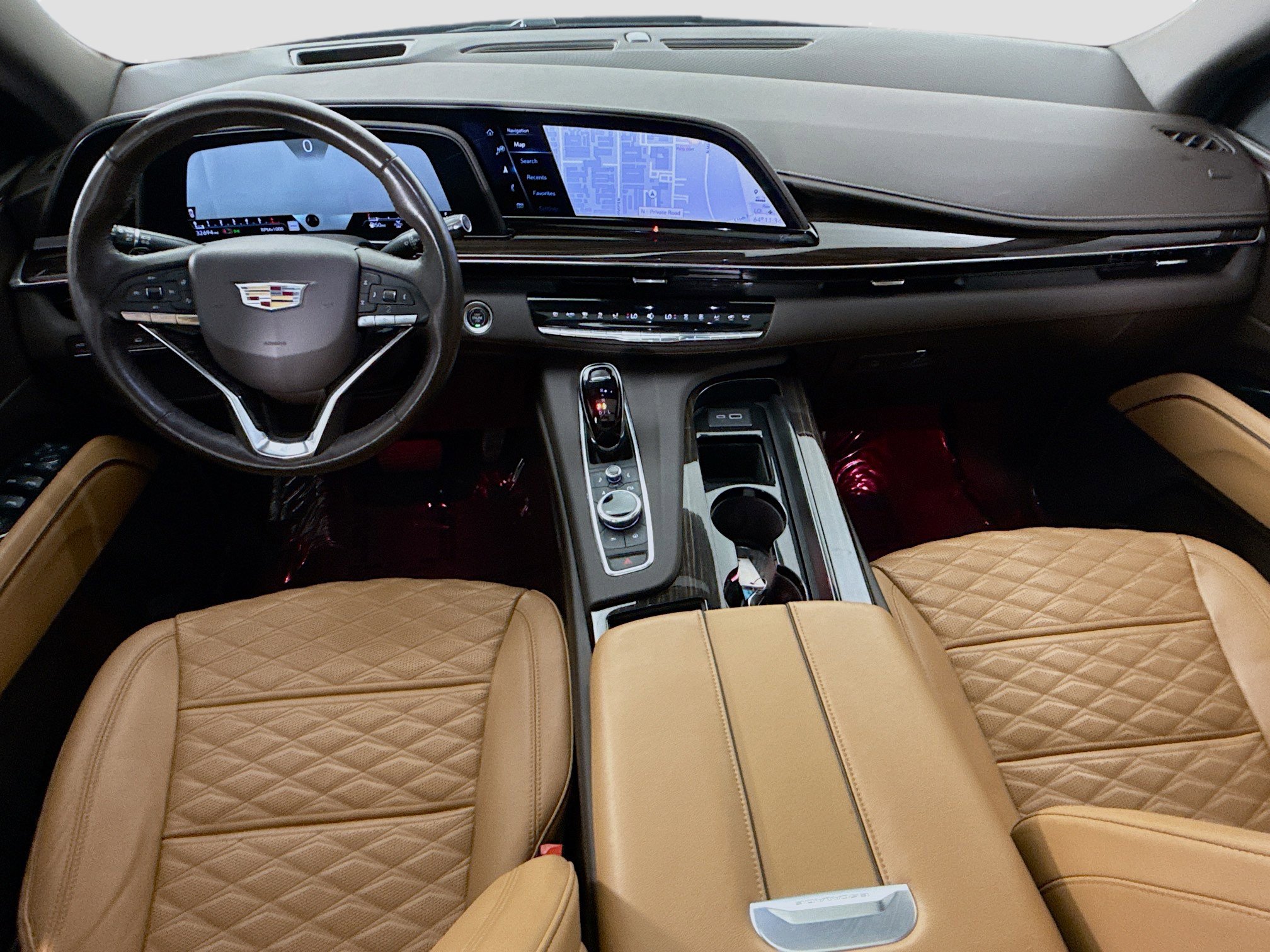 Used 2022 Cadillac Escalade Premium Luxury image 25