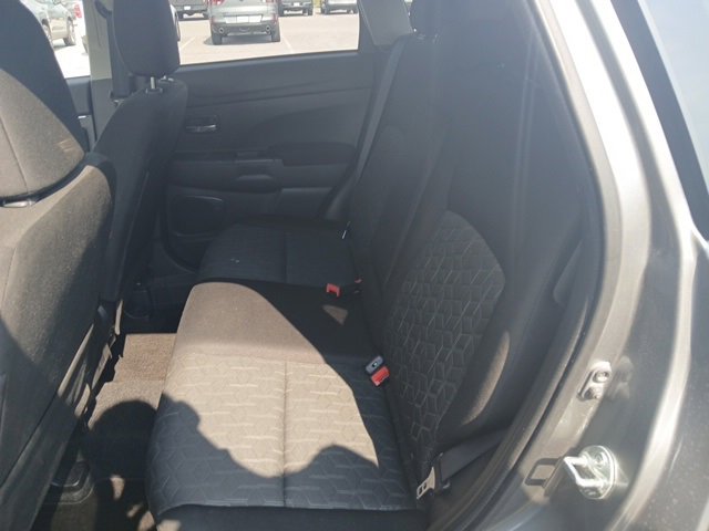 Used 2025 Mitsubishi Outlander Sport ES image 23