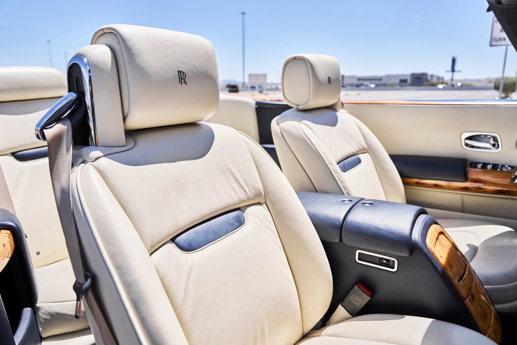 Used 2009 Rolls-Royce Phantom Drophead Coupe RWD image 40