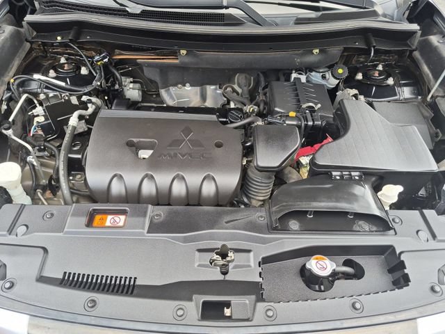 Used 2019 Mitsubishi Outlander SEL FWD image 31