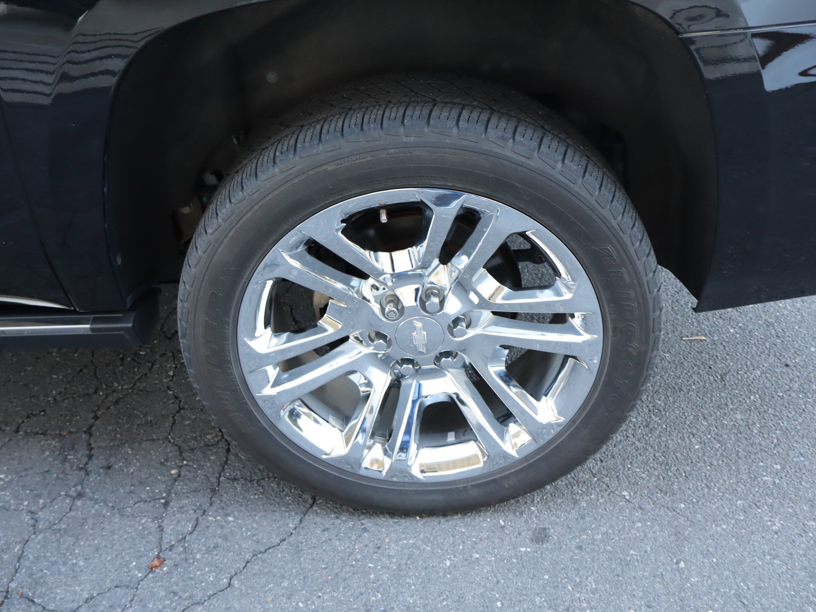 Used 2020 Chevrolet Suburban Premier w/ Premier Plus Edition image 44