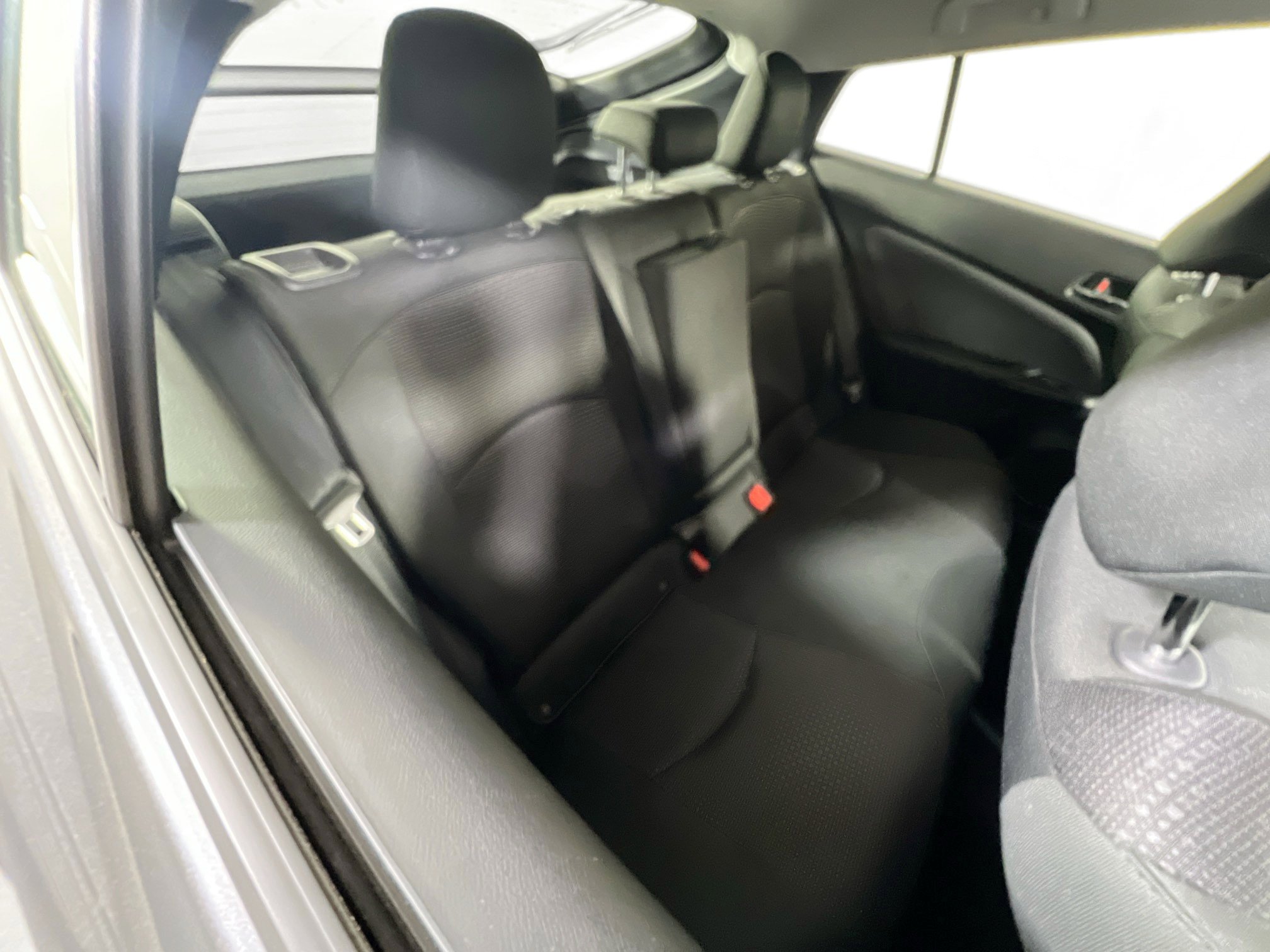 Used 2020 Toyota Prius LE image 24