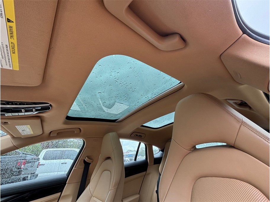 Used 2017 Porsche Panamera 4 AWD/4WD image 37