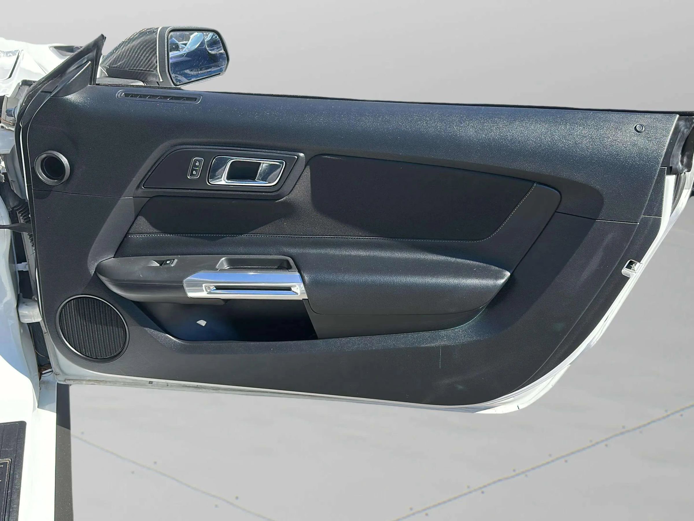 Used 2016 Ford Mustang GT image 32