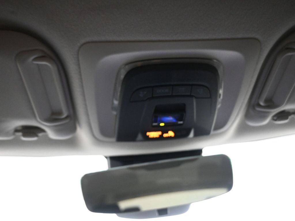 Used 2025 Toyota Corolla LE image 11