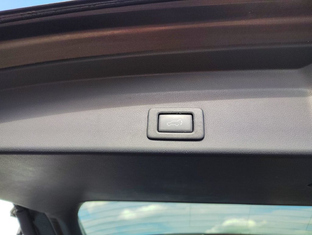 Used 2019 Subaru Ascent Limited AWD/4WD image 39