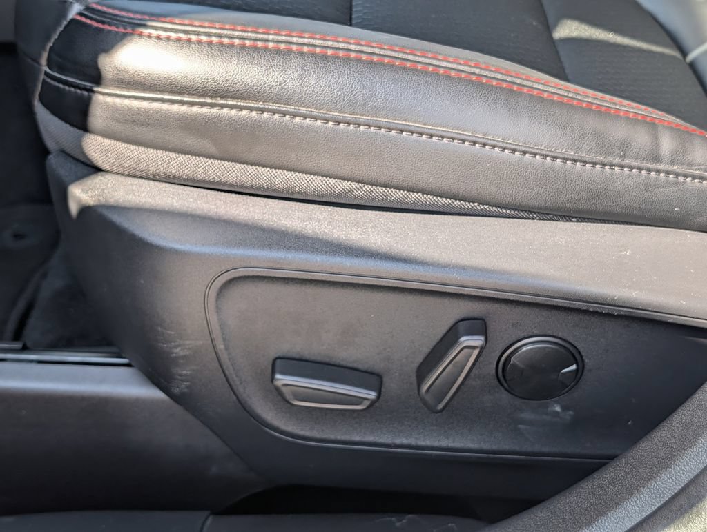 Used 2025 Ford Escape ST-Line FWD image 25