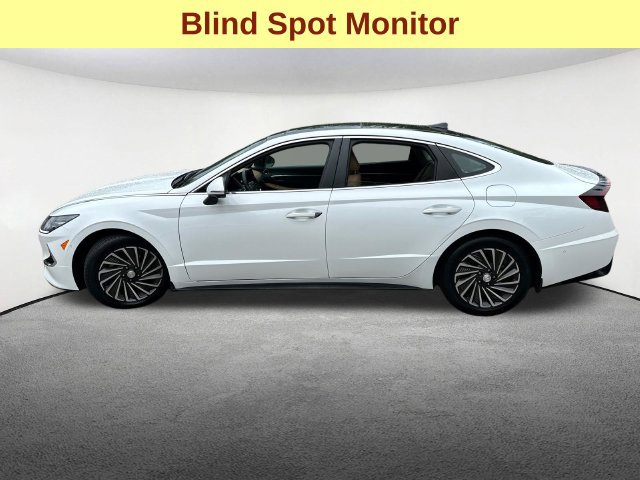 Used 2023 Hyundai Sonata Limited w/ Cargo Package FWD image 6