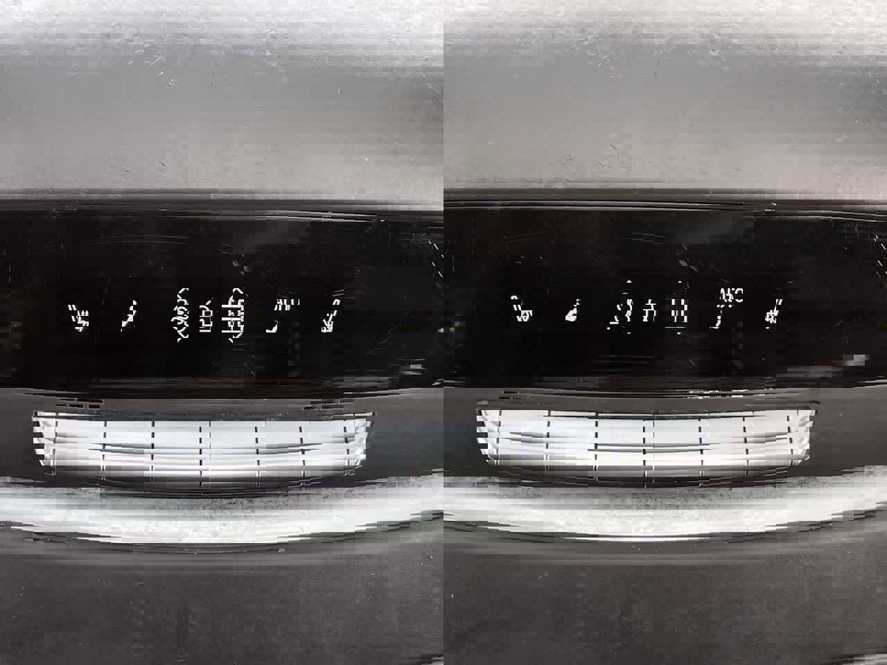 Used 2023 Cadillac Escalade Sport Platinum w/ Heavy-Duty Trailer Package image 24