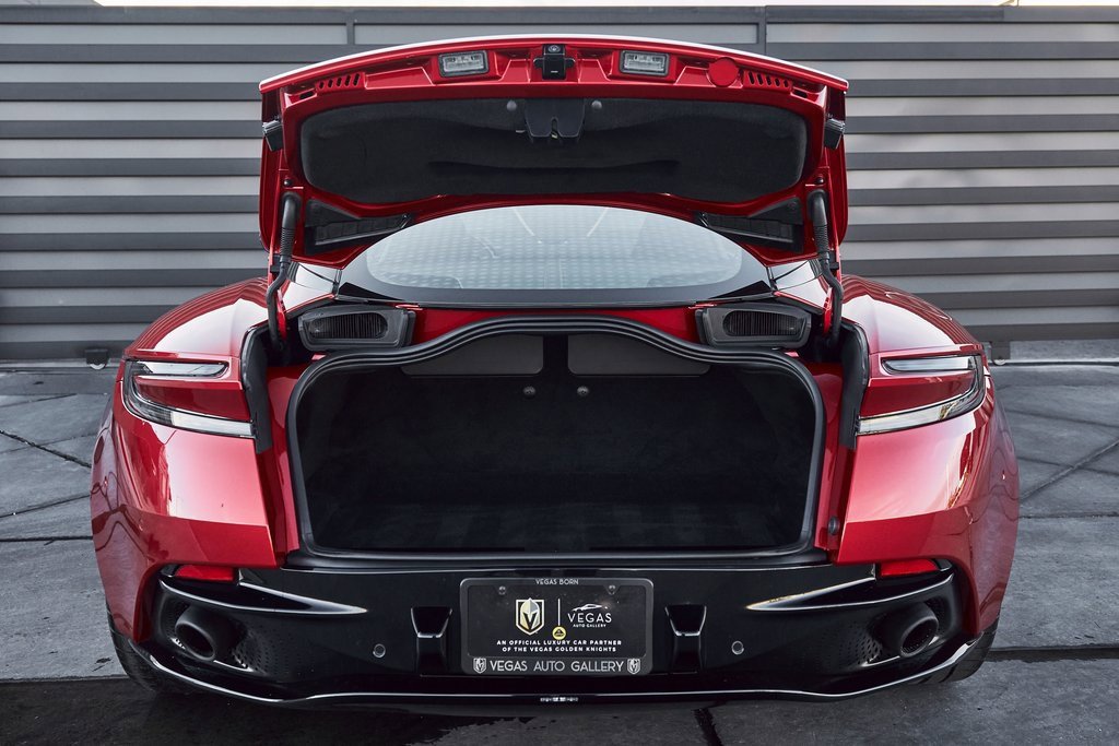 Used 2024 Aston Martin DB12 image 16