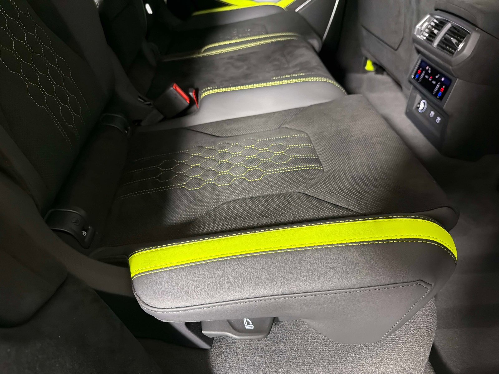 Used 2024 Lamborghini Urus Performante image 28