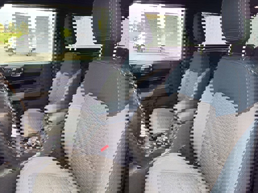 Used 2022 Ford Bronco Outer Banks image 7