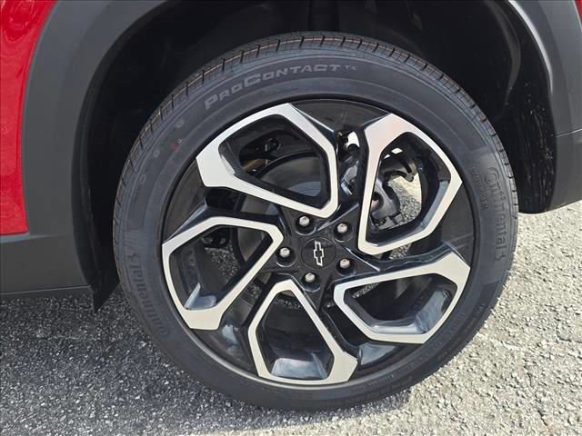 New 2026 Chevrolet Trax RS w/ Driver Confidence Package FWD image 31
