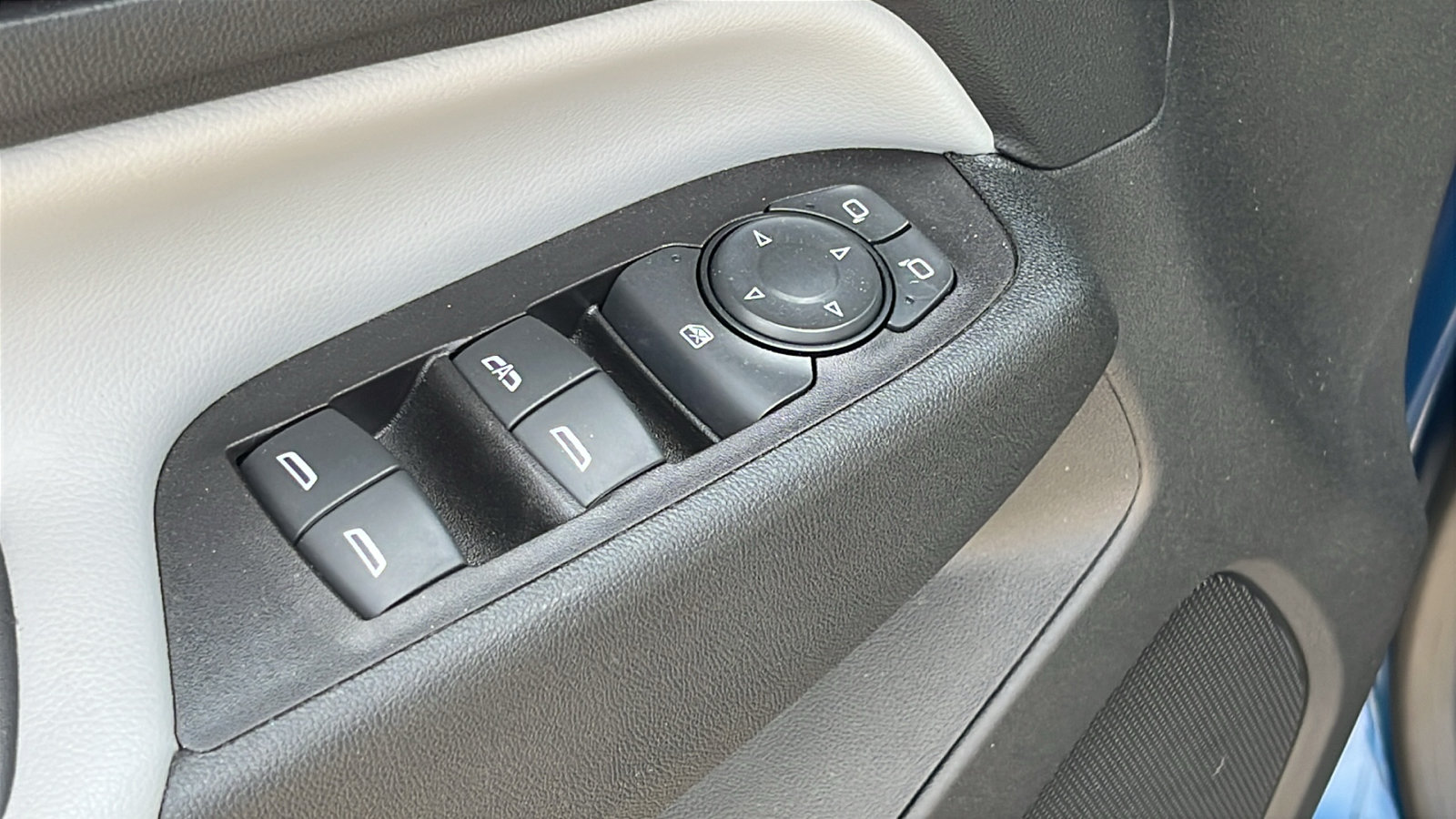 Used 2022 Chevrolet Equinox LS w/ LS Convenience Package AWD/4WD image 12
