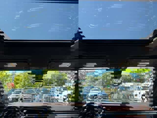 Used 2024 GMC Sierra 3500 Denali w/ Denali Reserve Package image 15