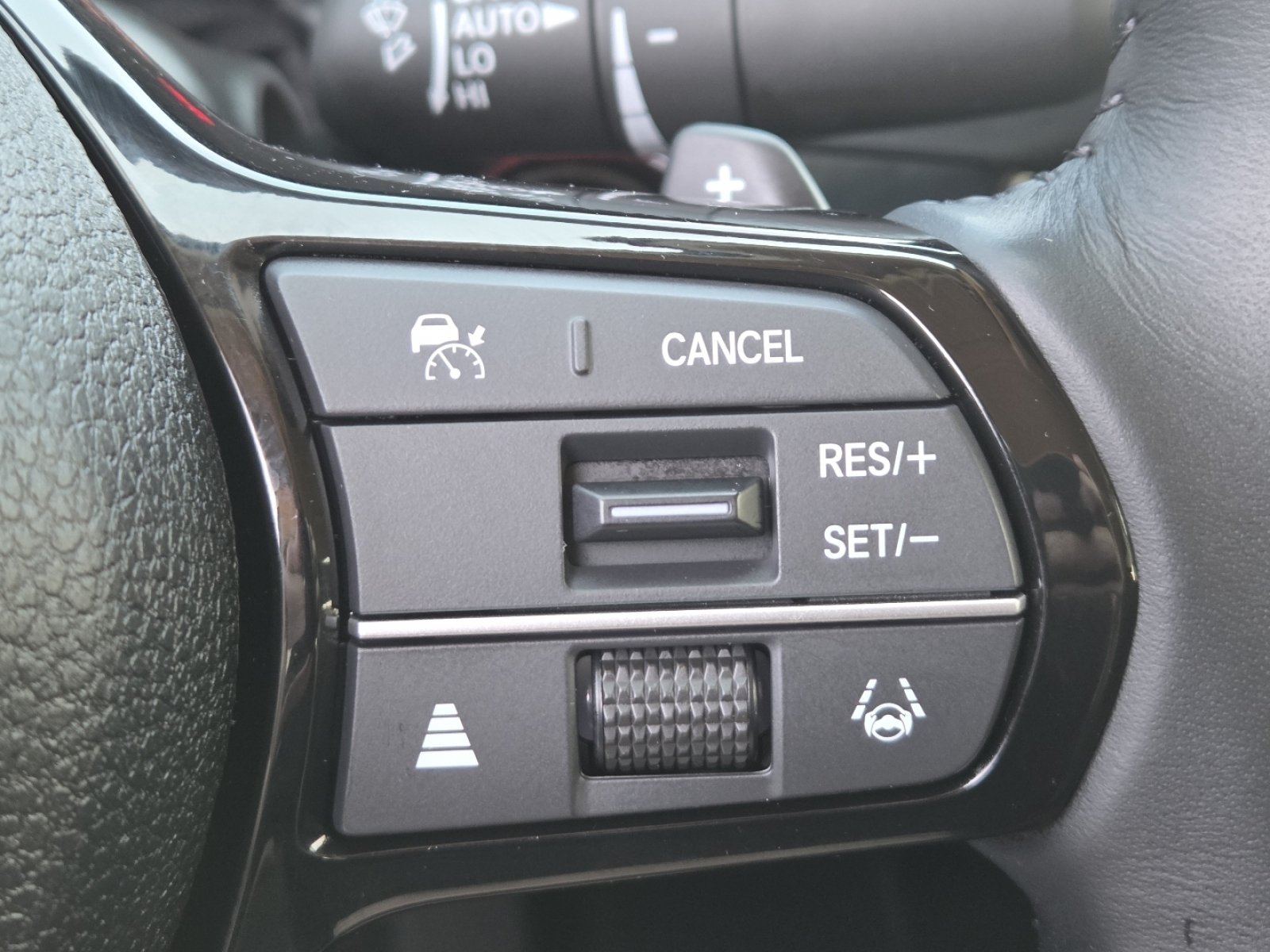 Used 2024 Honda Accord Touring image 9