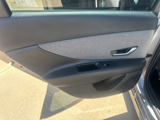 Used 2023 Hyundai Elantra Limited FWD image 20