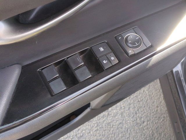 Used 2023 Lexus UX 250h FWD image 15