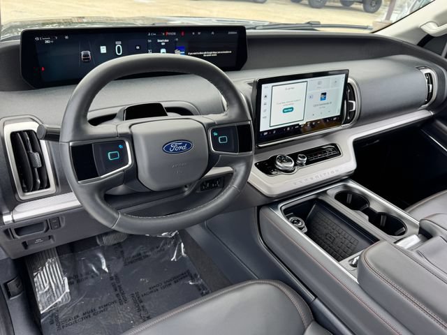 Certified 2025 Ford Expedition Max Active RWD image 3