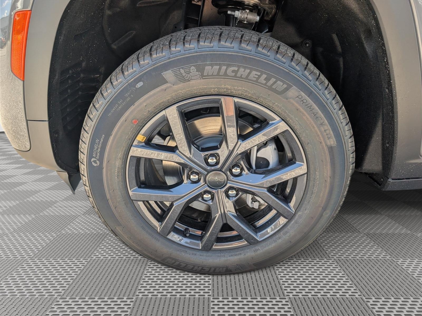 New 2027 Jeep Grand Cherokee Altitude AWD/4WD image 5