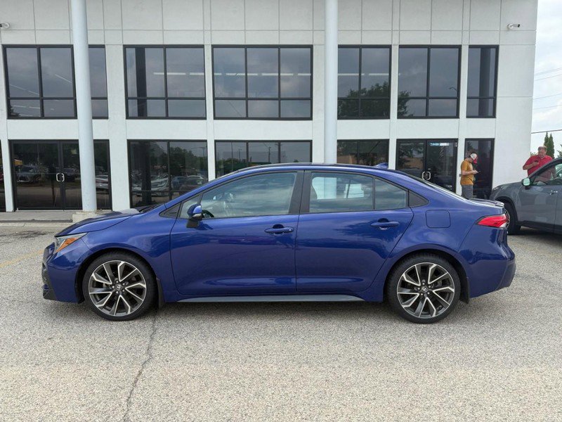 Used 2022 Toyota Corolla SE w/ Carpet Mat Package (TMS) FWD image 8