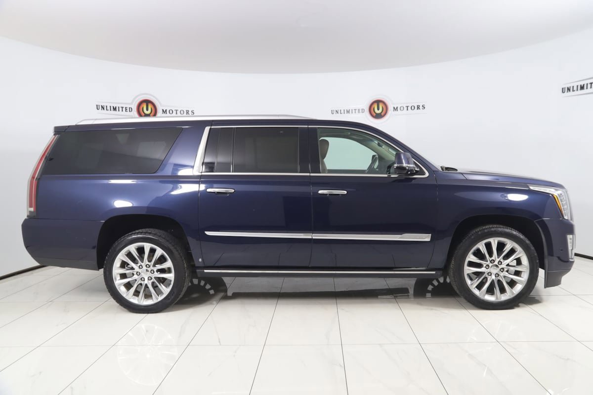 Used 2019 Cadillac Escalade ESV Premium Luxury AWD/4WD image 2