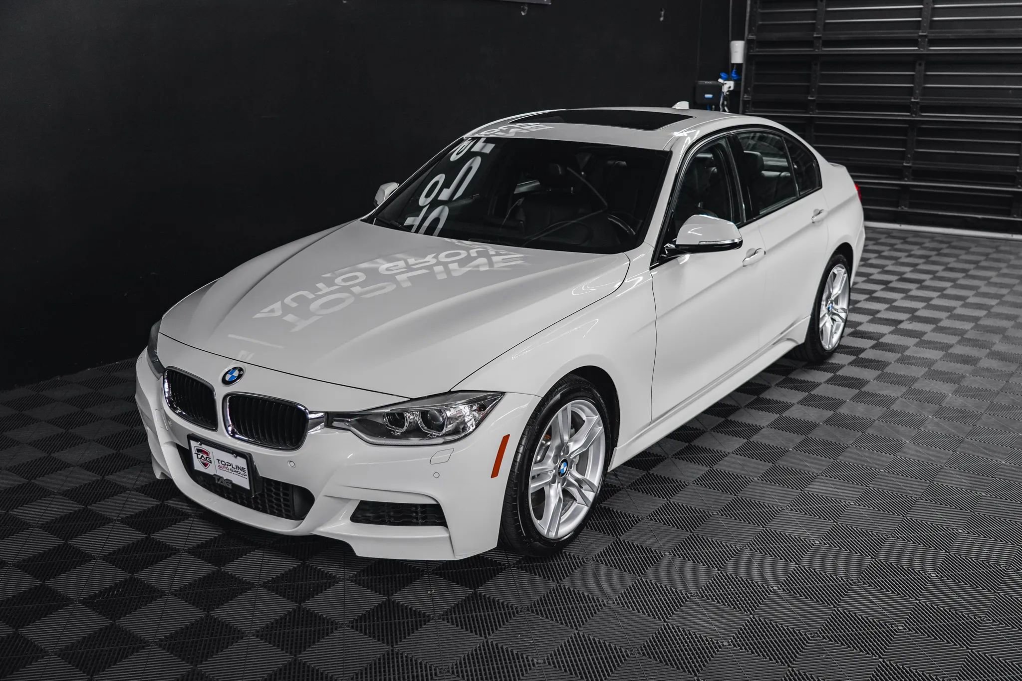 Used 2014 BMW 335i xDrive Sedan AWD/4WD image 29