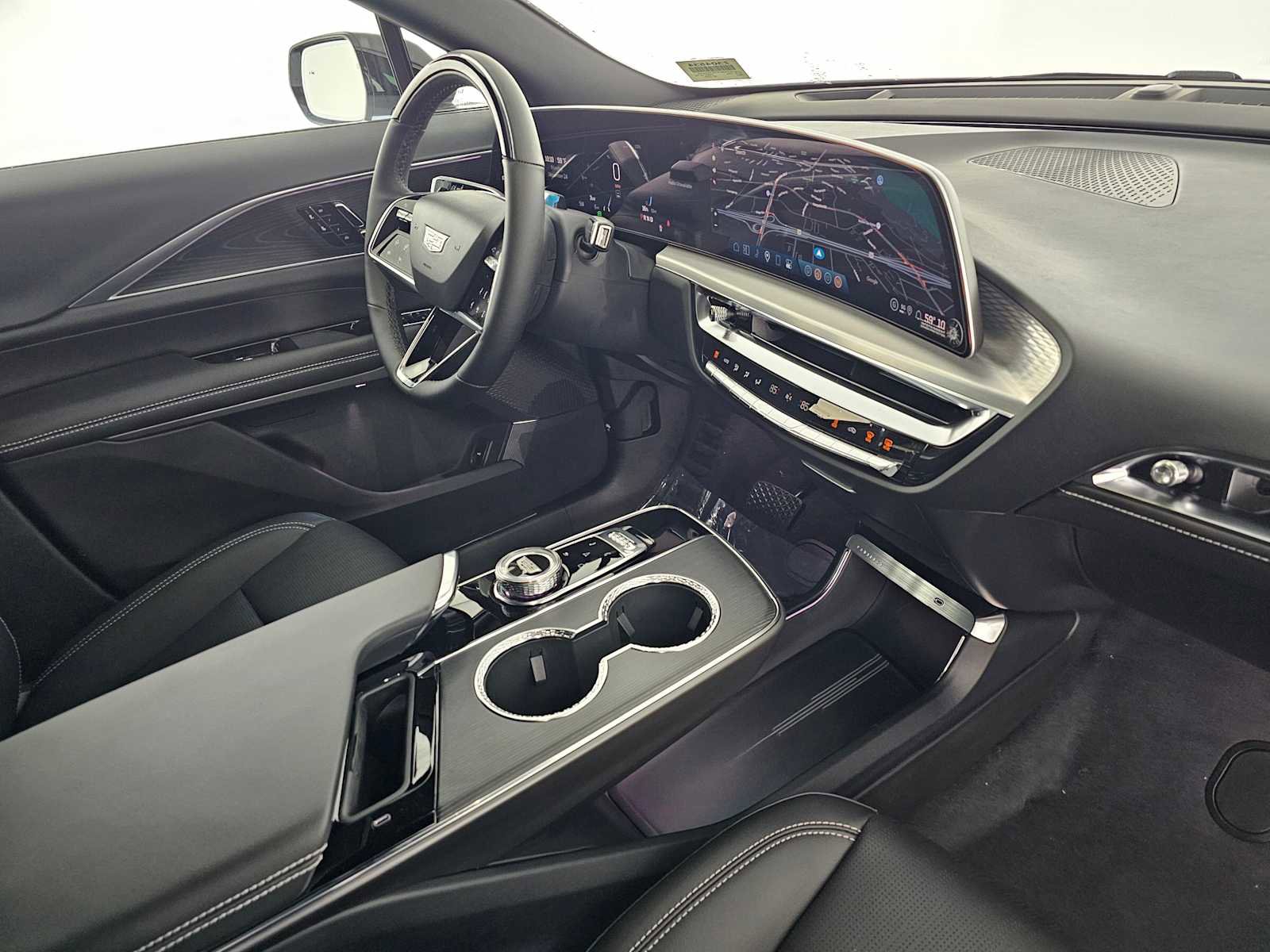 New 2026 Cadillac Lyriq Luxury w/ LPO, Floor Liner Package image 11