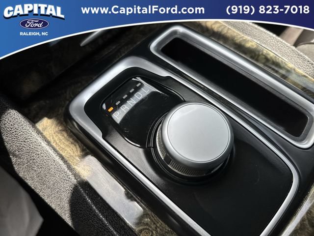 Used 2018 Chrysler 300 Limited w/ Safetytec Plus Group AWD/4WD image 31