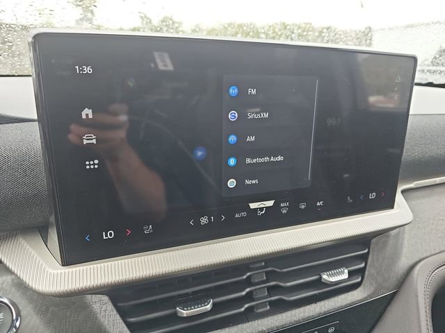 Used 2025 Ford Explorer Platinum w/ LUX Leather Package image 28